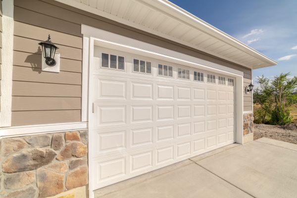Garage Siding Repair in Conroe