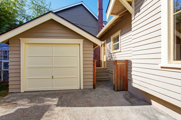 Garage Siding Replacement in Conroe