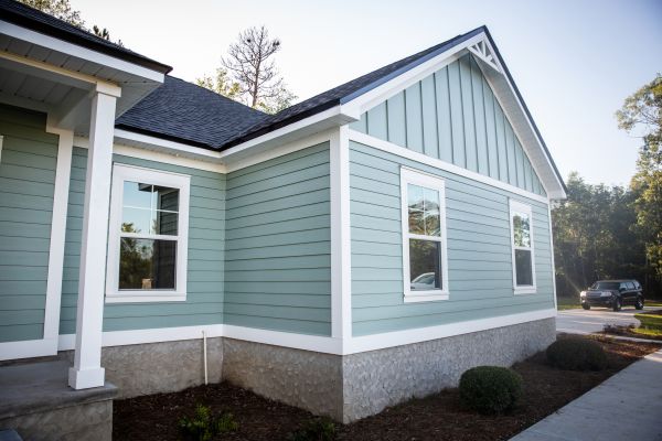Board Siding Repair in Conroe